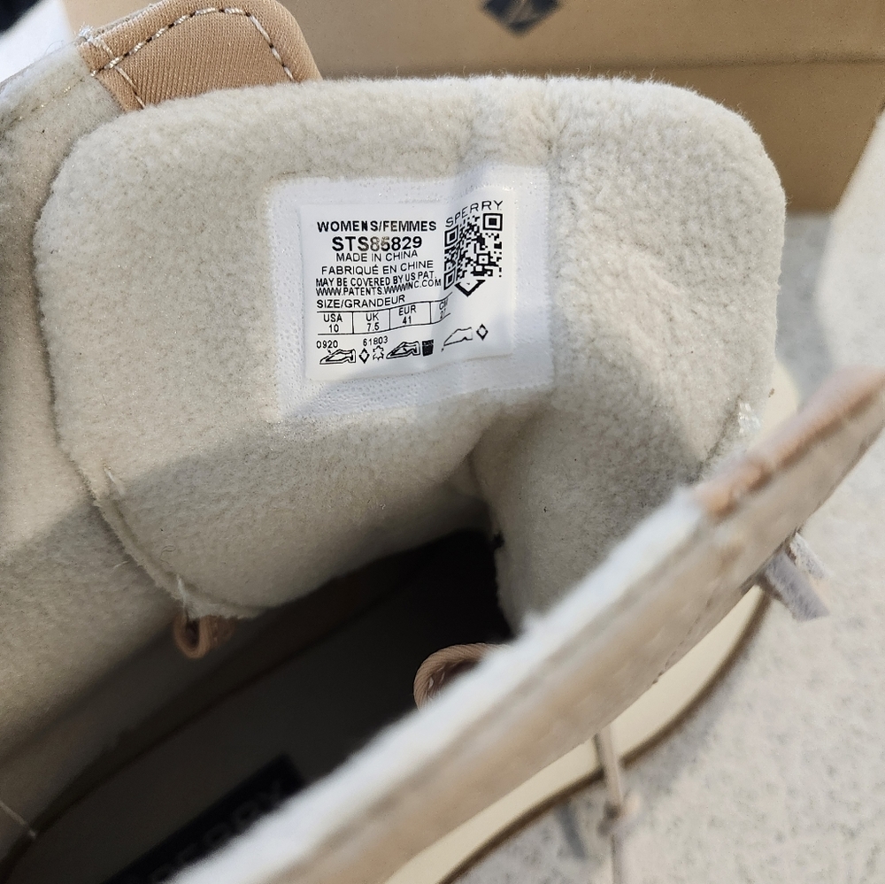 NWT - Womens Sperry Tan Cream Suede / Rubber Winter Boots Size 10 - Picture 12 of 12